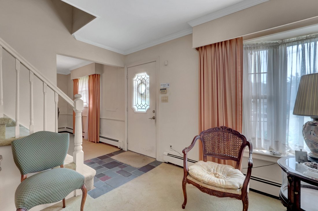 House in Syosset, New York, United States 5 - 18269790