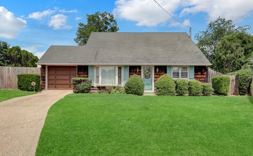 House in Syosset, New York, United States 1