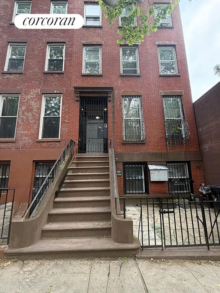 House in New York, New York, United States 1 - 18269789