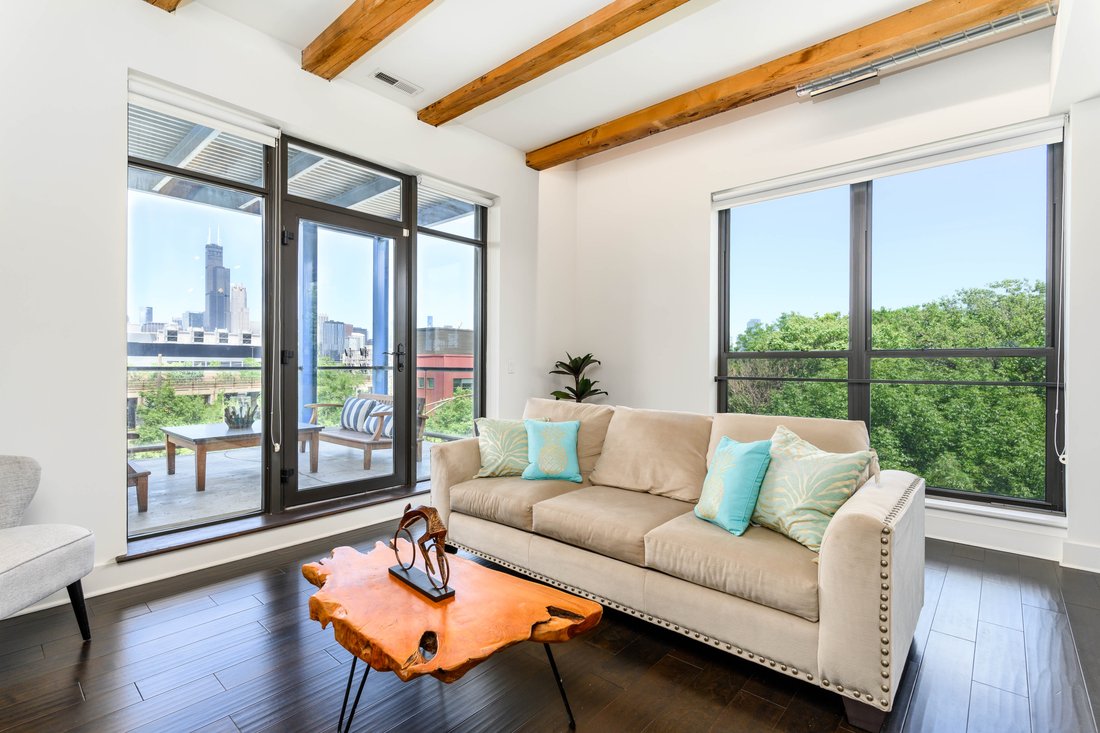 House in Chicago, Illinois, United States 3 - 18270043