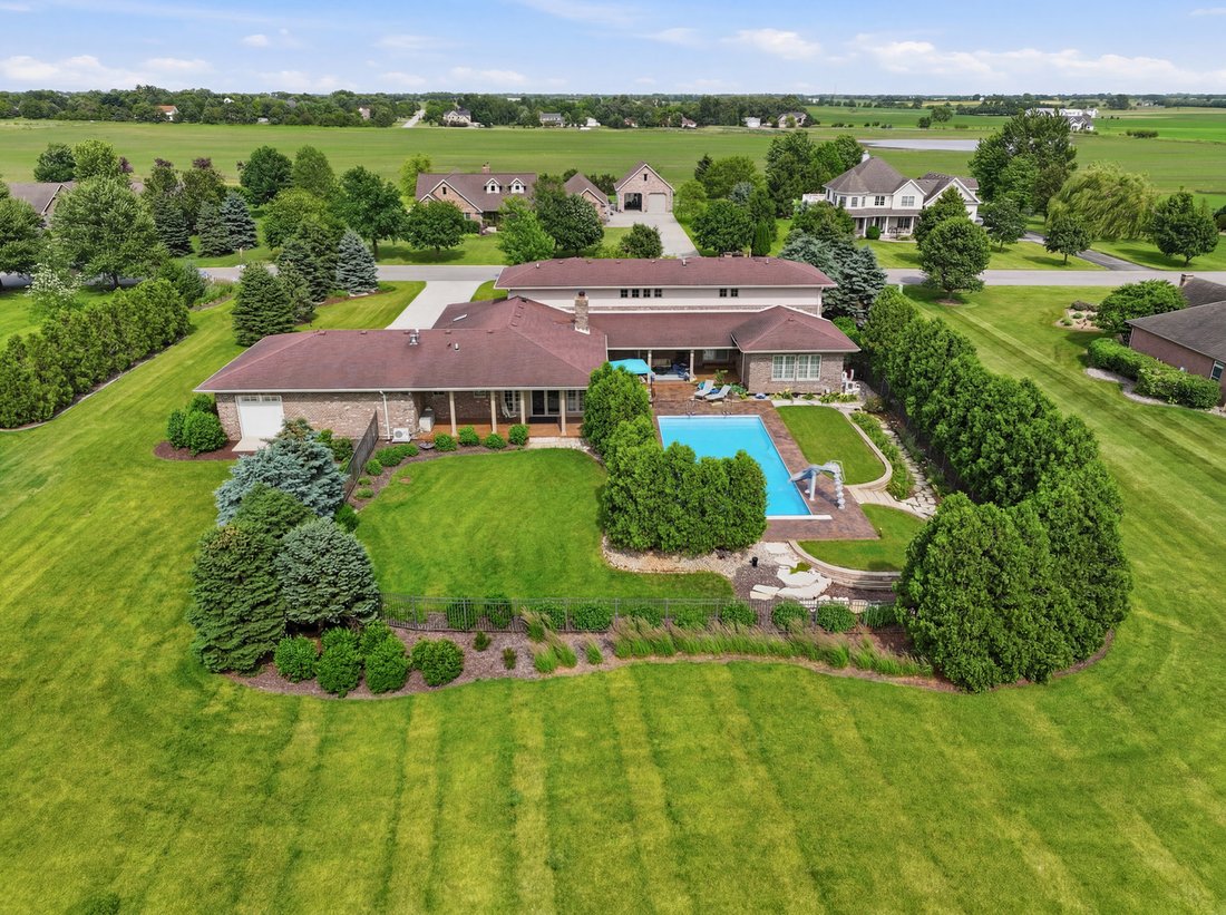 House in Peotone, Illinois, United States 2 - 18270012