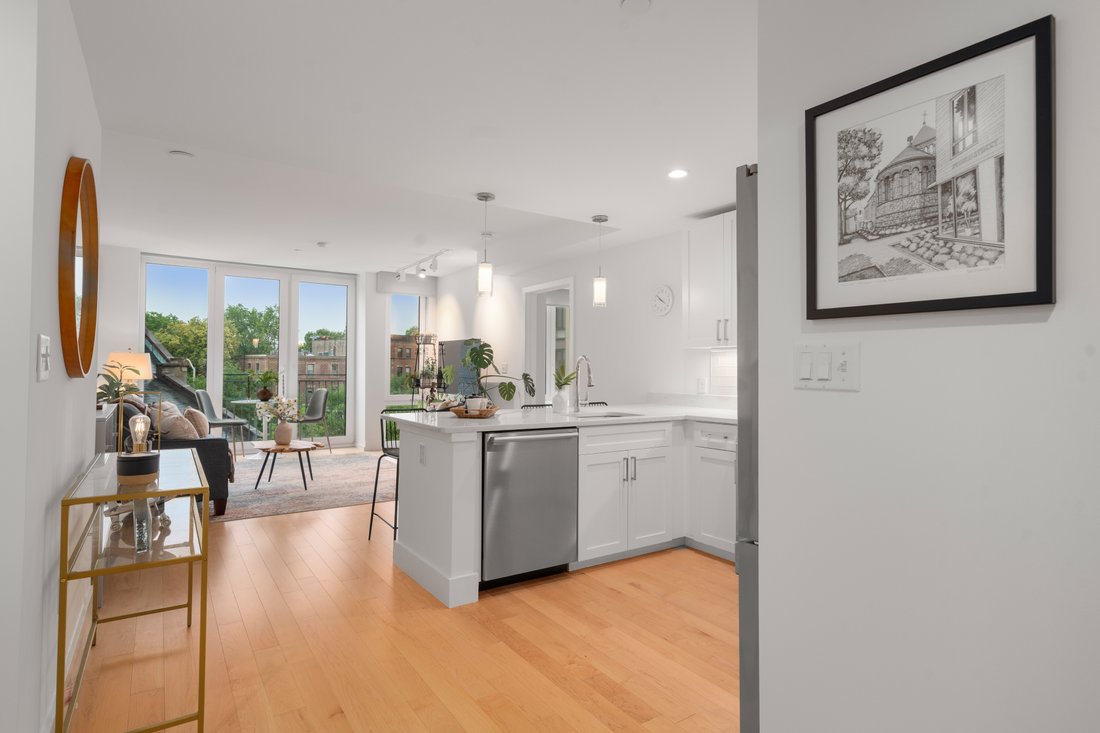 Condo in Cambridge, Massachusetts, United States 3 - 18269979