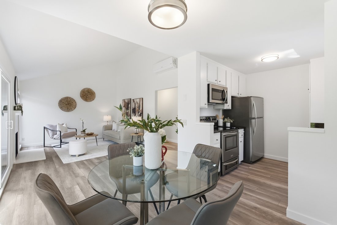 Condo in Mountain View, California, United States 1 - 18269940