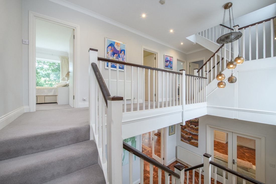 House in Richmond Upon Thames, England 4 - 18270059