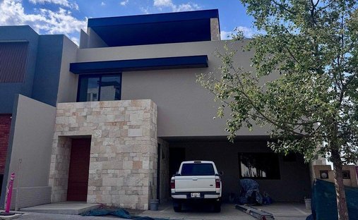 House in Pozos, San Luis Potosi, Mexico 1