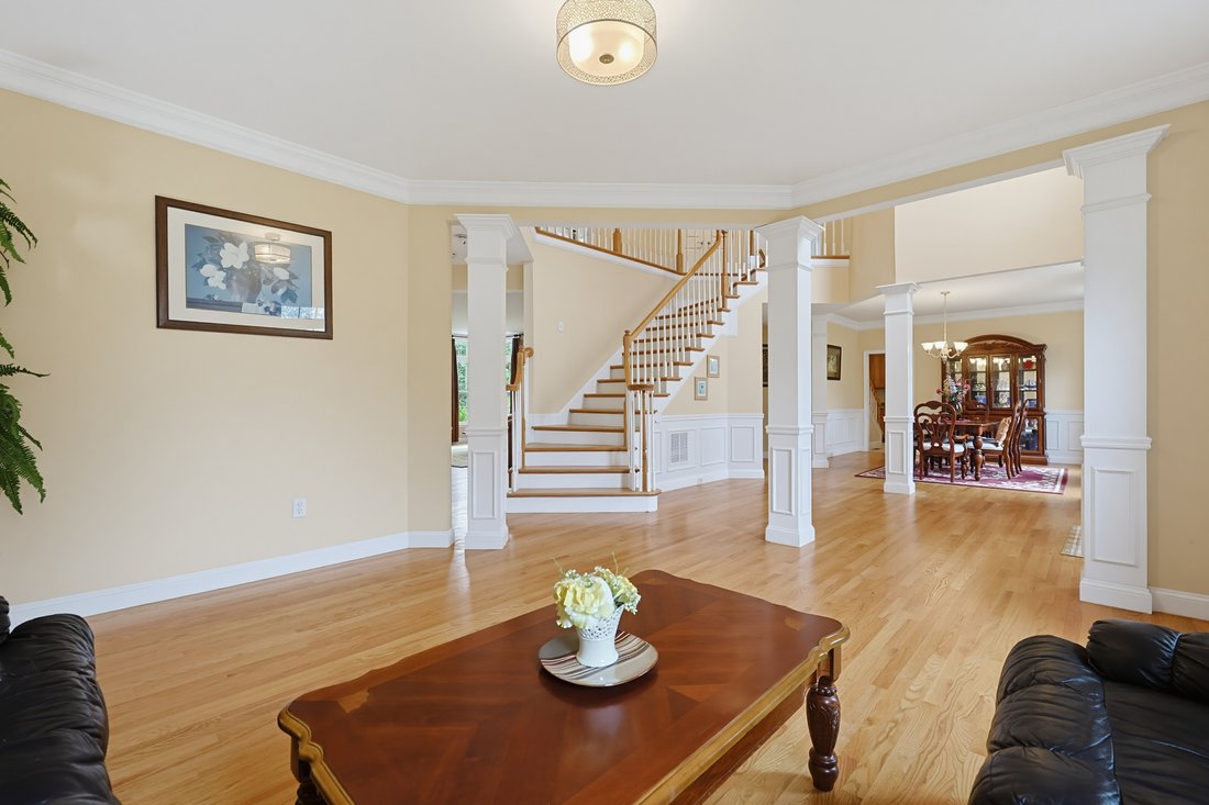 House in Upton, Massachusetts, United States 4 - 18269972