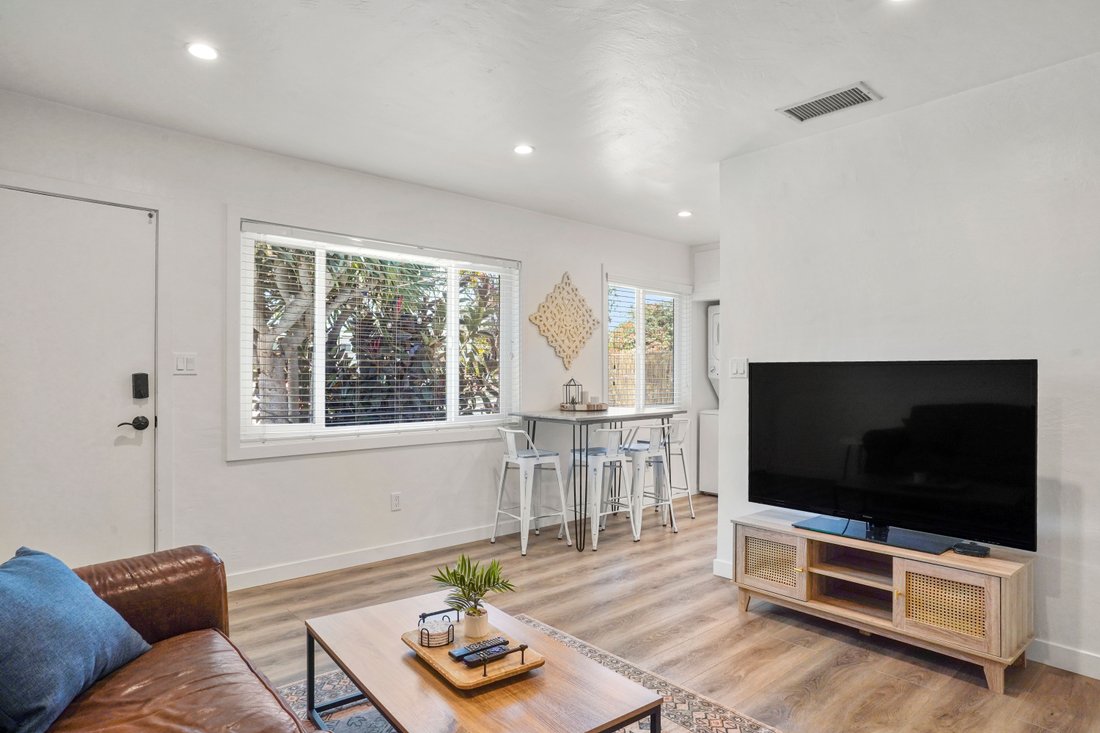 Apartment in San Diego, California, United States 5 - 18269946