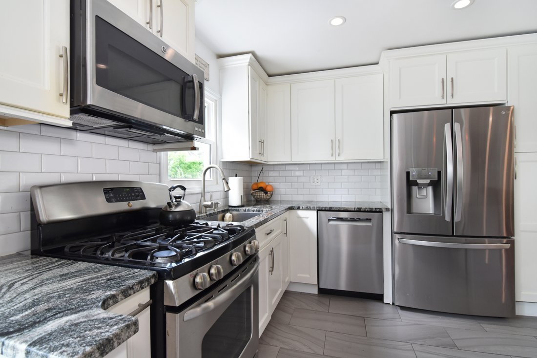 House in Yonkers, New York, United States 5 - 18270037