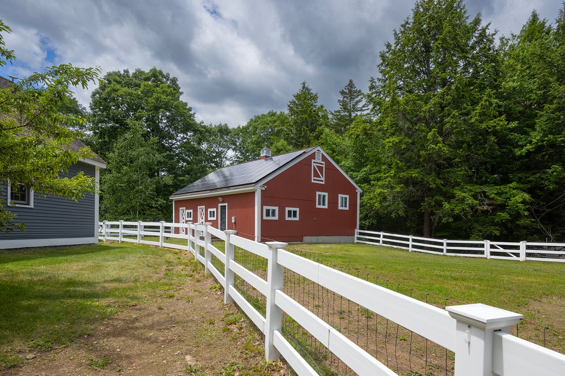 House in Henniker, New Hampshire, United States 4 - 18270026