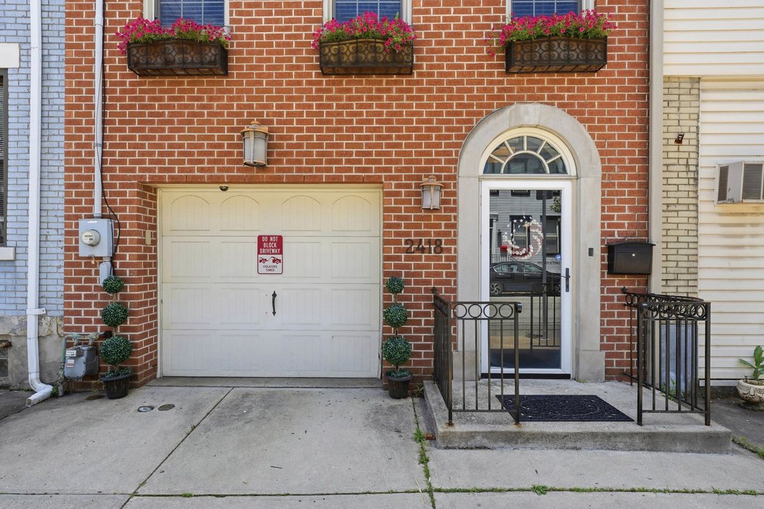 House in Pittsburgh, Pennsylvania, United States 5 - 18269977