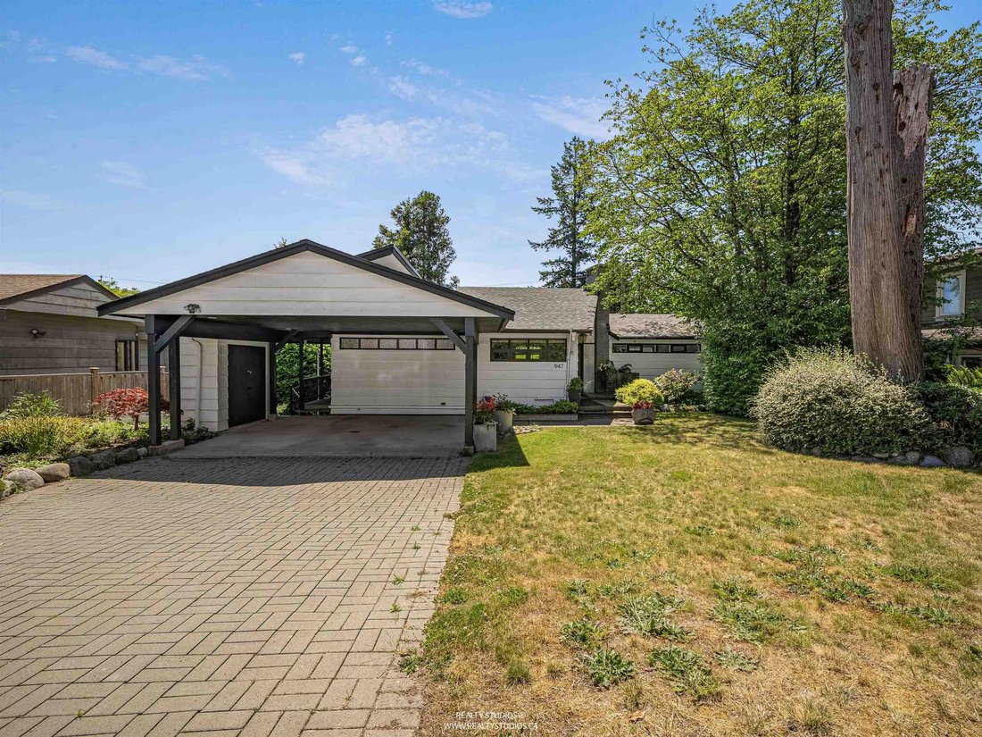 House in North Vancouver, British Columbia, Canada 3 - 18276598