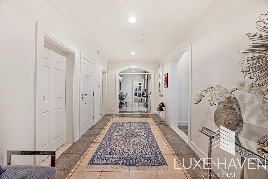 Villa in Jumeirah Golf Estates, Dubai, United Arab Emirates 1 - 18276058