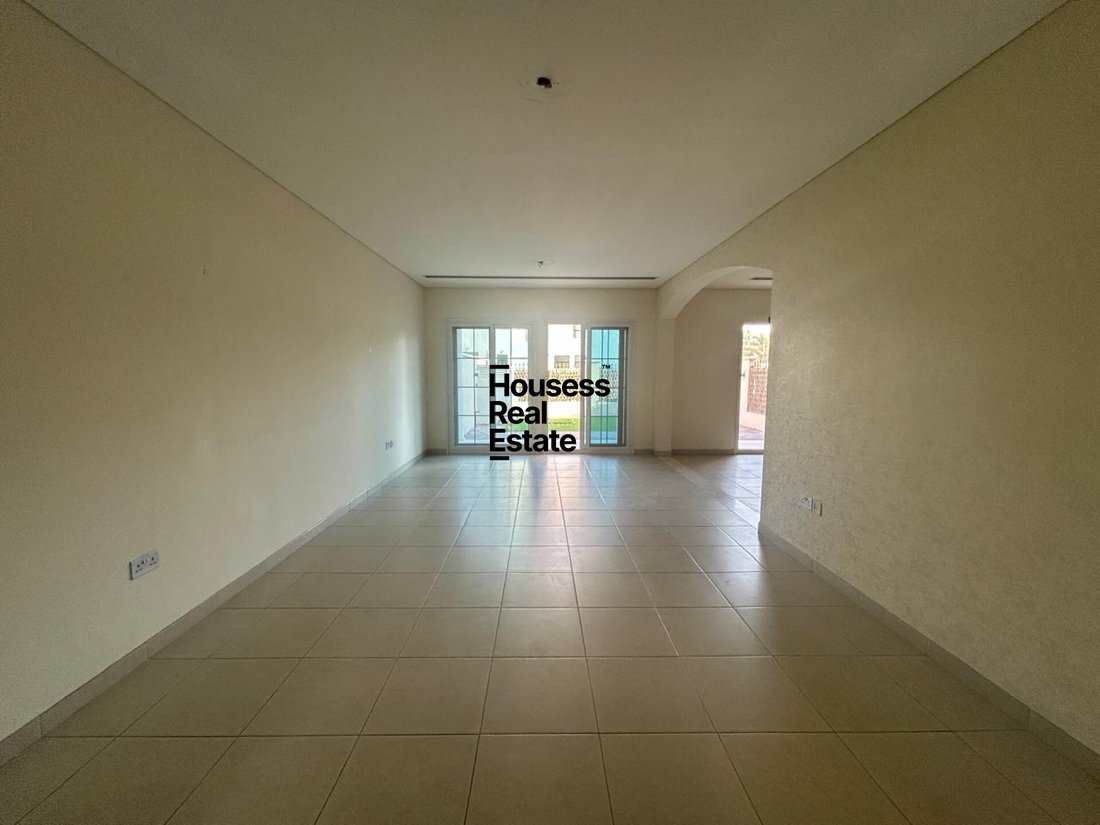 Townhouse in JVC / Jumeirah Village Circle, Dubai, United Arab Emirates 2 - 18270121
