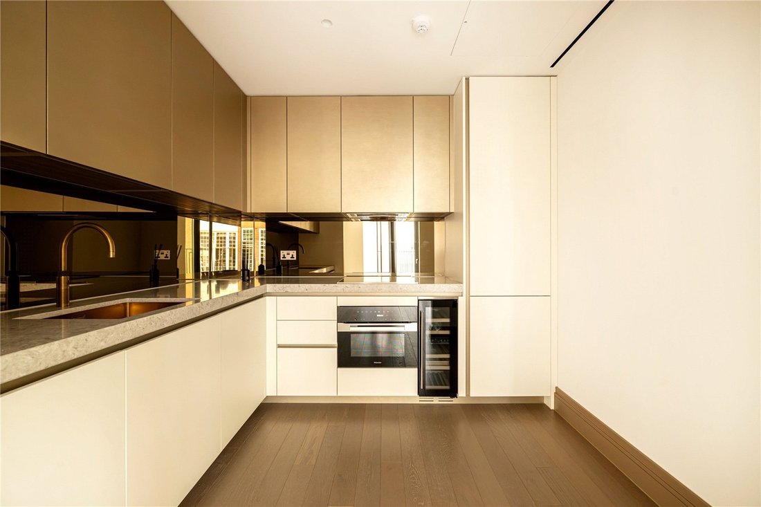Apartment in Brompton, Kensington And Chelsea, England 2 - 18270209