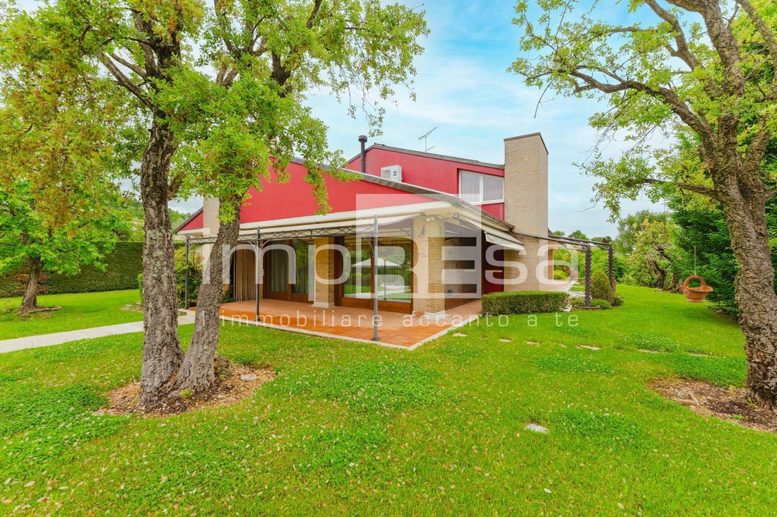 Villa in Refrontolo, Veneto, Italy 1 - 18276128