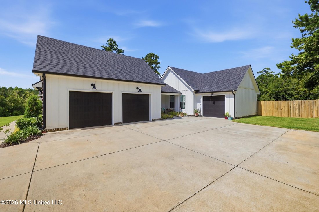 House in Saucier, Mississippi, United States 4 - 18273704