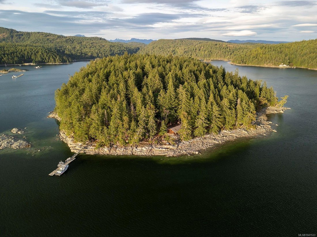 House in Whaletown, British Columbia, Canada 1 - 18275498