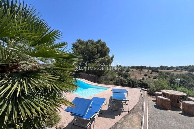 Villa in Paradou, Provence-Alpes-Côte d'Azur, France 3 - 18271401