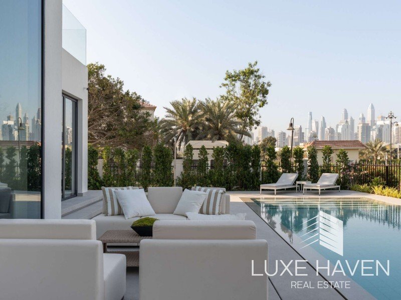 Villa in Jumeirah Islands / Juzur Jumeirah, Dubai, United Arab Emirates 2 - 18276057