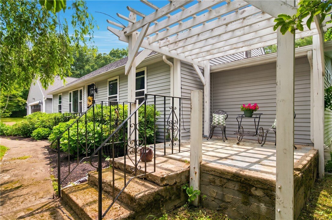 House in Burrillville, Rhode Island, United States 5 - 18273178