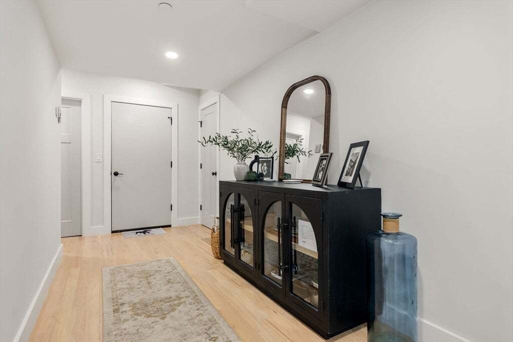 Condo in Boston, Massachusetts, United States 3 - 18271874