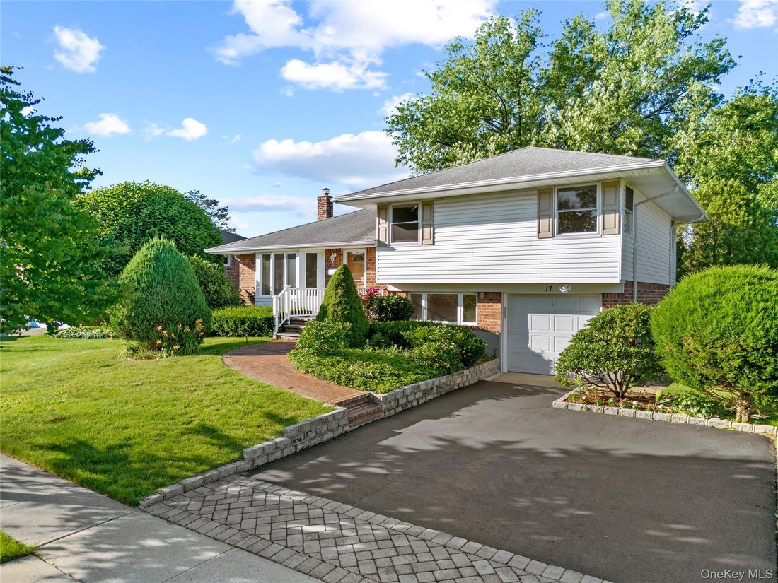 House in Woodbury, New York, United States 1 - 18273280