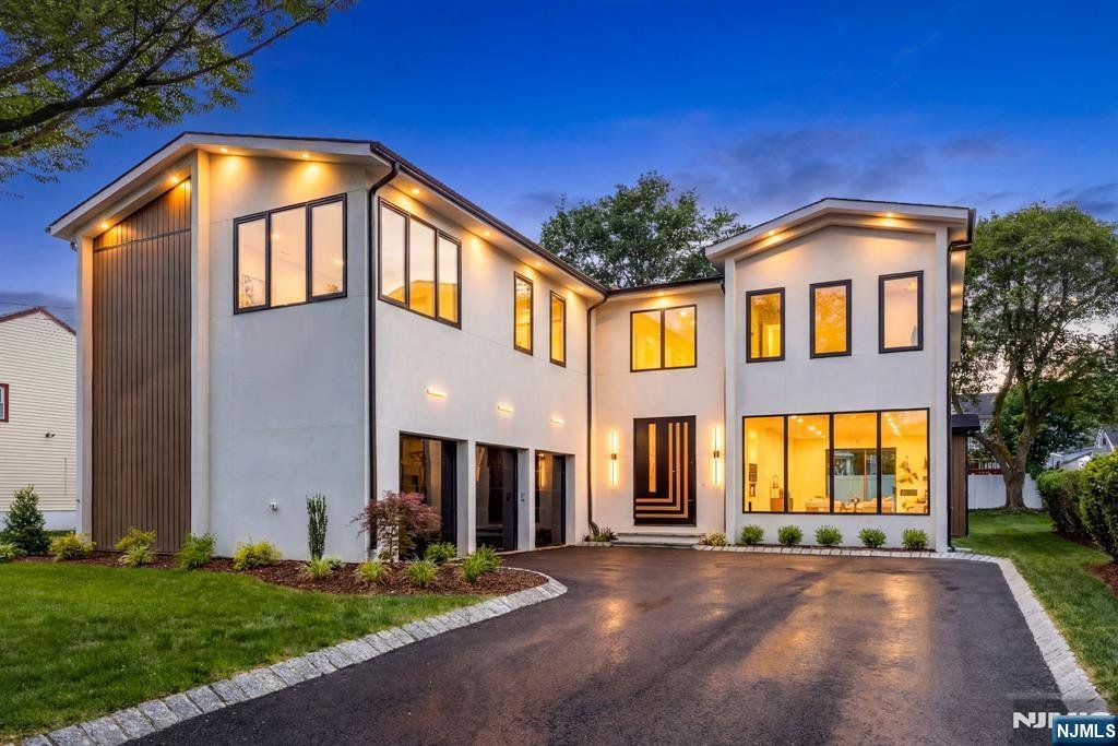 House in Paramus, New Jersey, United States 1 - 18274715