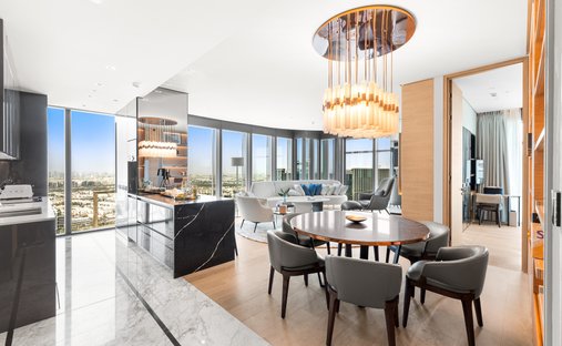 Condo in Zabeel, Dubai, United Arab Emirates 1