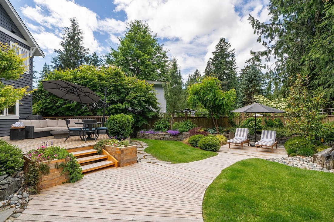 House in Bowen Island, British Columbia, Canada 3 - 18276579