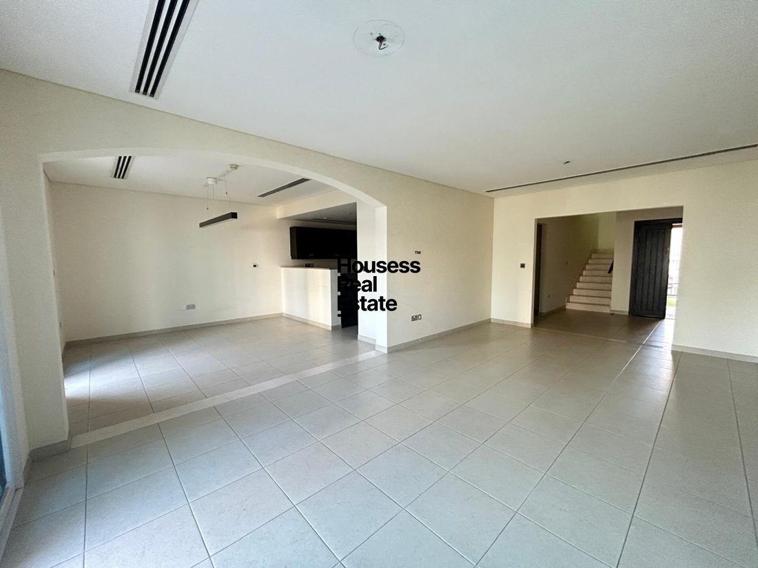 Townhouse in JVC / Jumeirah Village Circle, Dubai, United Arab Emirates 4 - 18270121