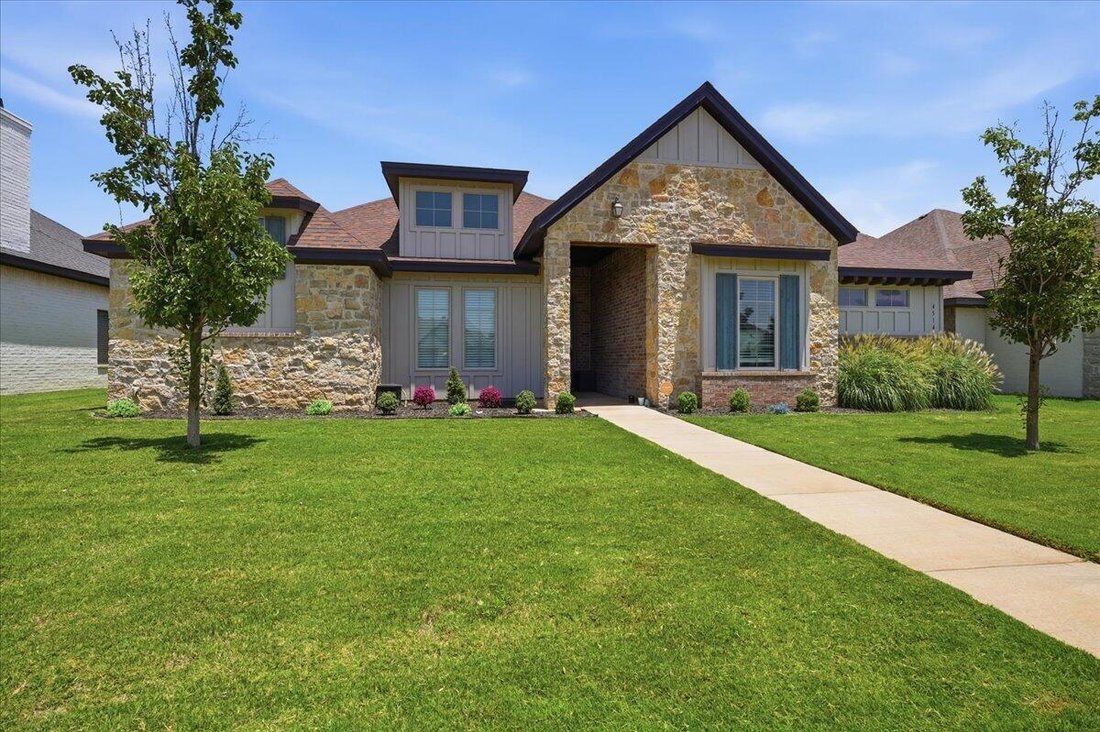 House in Lubbock, Texas, United States 2 - 18271493