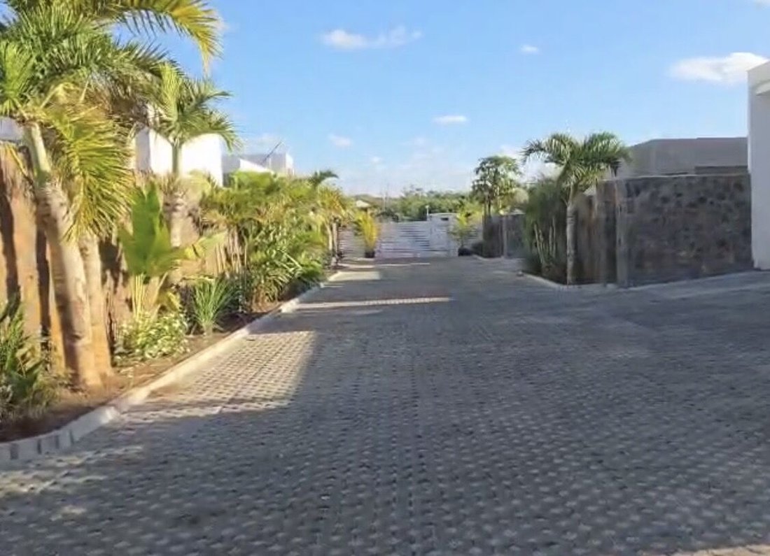 Villa in Grand Baie, Rivière du Rempart District, Mauritius 4 - 15906142