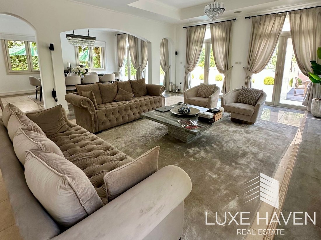 Villa in Jumeirah Golf Estates, Dubai, United Arab Emirates 2 - 18276612