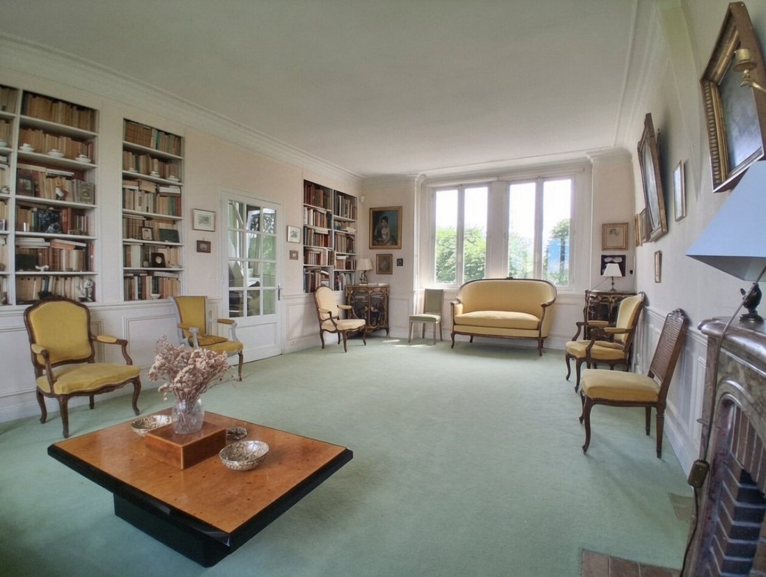 Apartment in Saint-Cloud, Ile-de-France, France 3 - 18271237