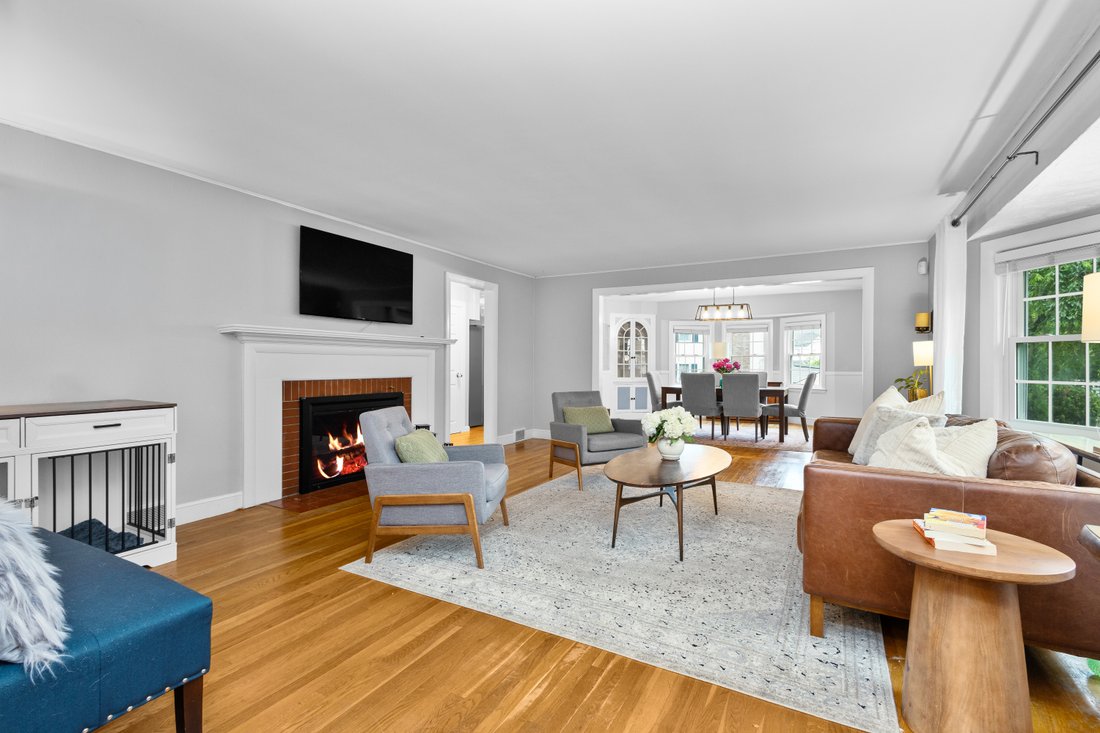 House in Dedham, Massachusetts, United States 4 - 18271570