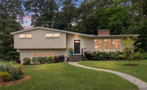 House in North Kingstown, Rhode Island, United States 1