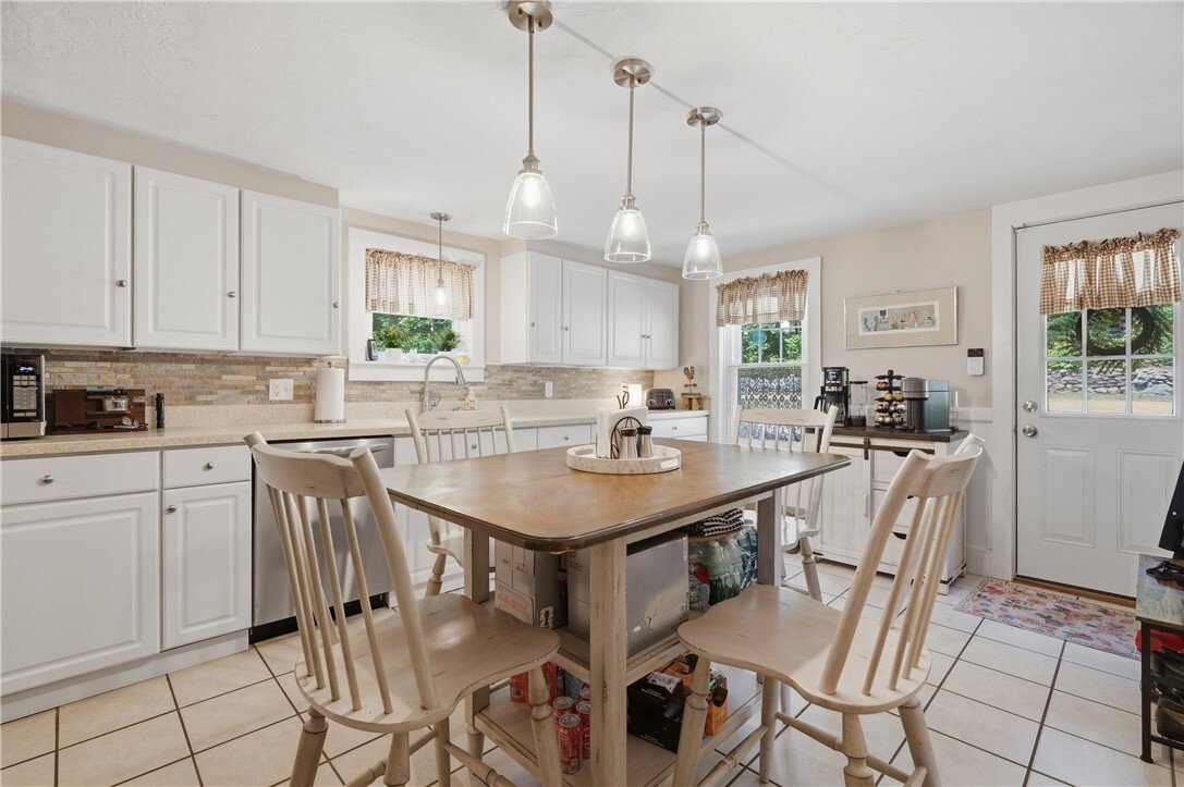 House in North Smithfield, Rhode Island, United States 5 - 18273171