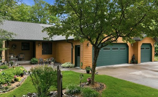 House in Stanley, Wisconsin, United States 1
