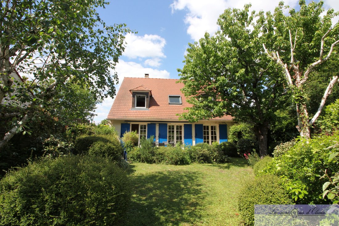 House in Sucy-en-Brie, Ile-de-France, France 1 - 18271047