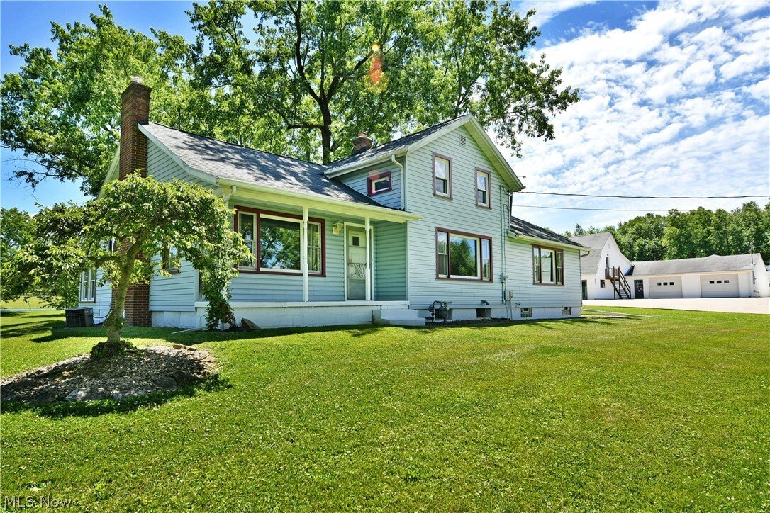House in Southington, Ohio, United States 1 - 18273409