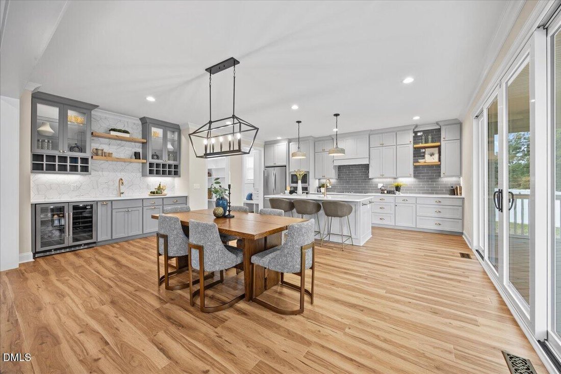House in Holly Springs, North Carolina, United States 3 - 18270404