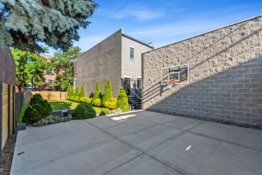 House in Chicago, Illinois, United States 2 - 18273892