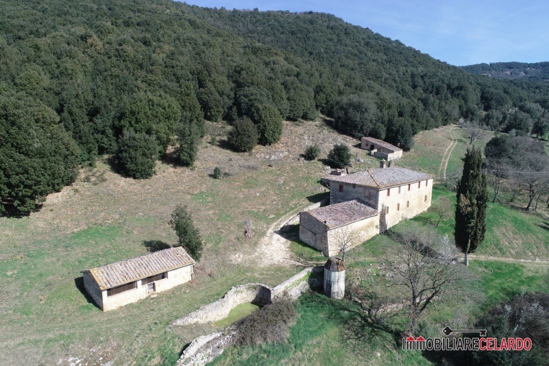 Farm Ranch in Casole d'Elsa, Tuscany, Italy 1 - 18273148