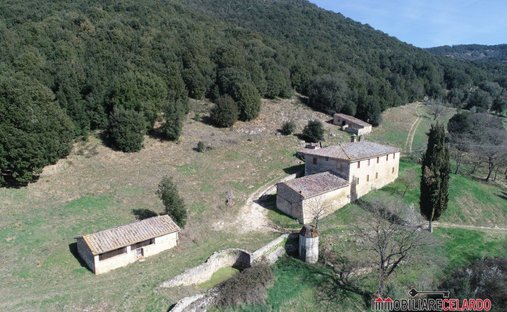 Farm Ranch in Casole d'Elsa, Tuscany, Italy 1