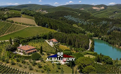 Villa in Gaiole in Chianti, Tuscany, Italy 1