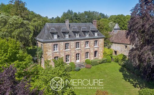 Estate in Vimoutiers, Normandy, France 1