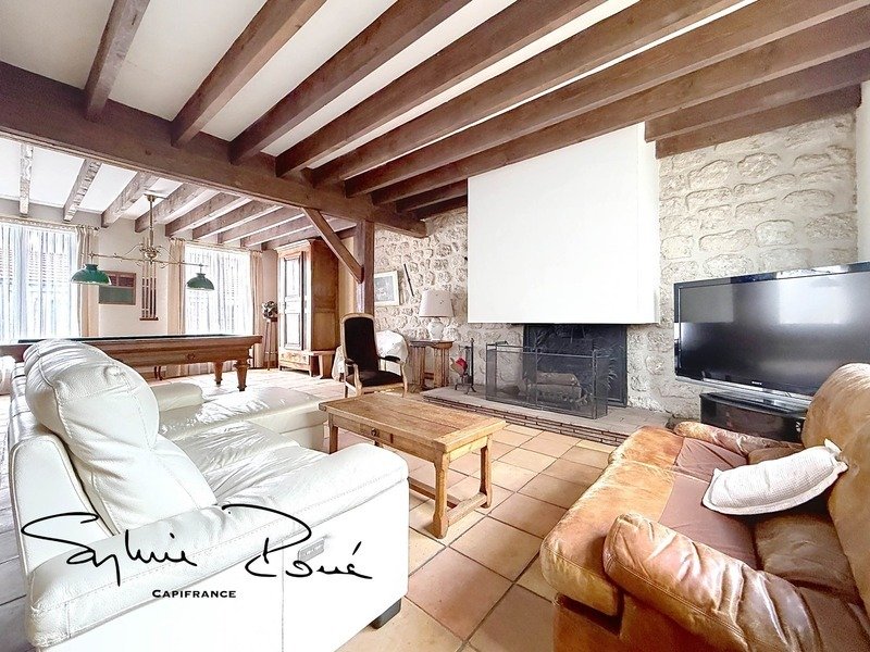 House in Les Lilas, Ile-de-France, France 3 - 18271172