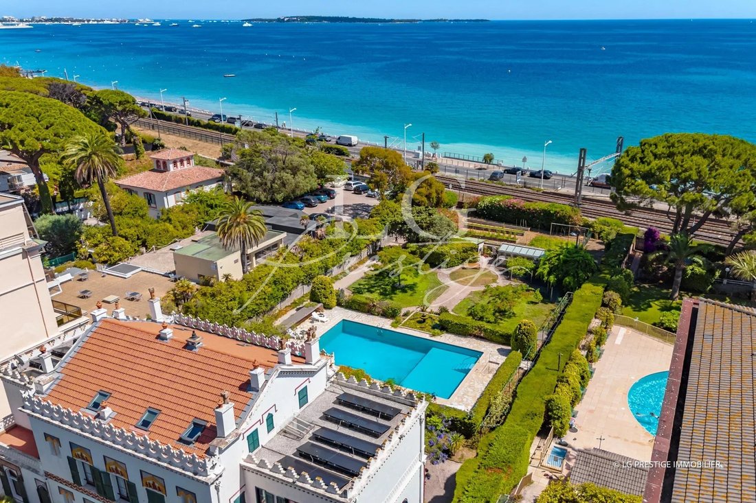 Villa in Cannes, Provence-Alpes-Côte d'Azur, France 1 - 18275578