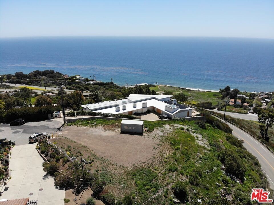 Land in Malibu, California, United States 2 - 18276344