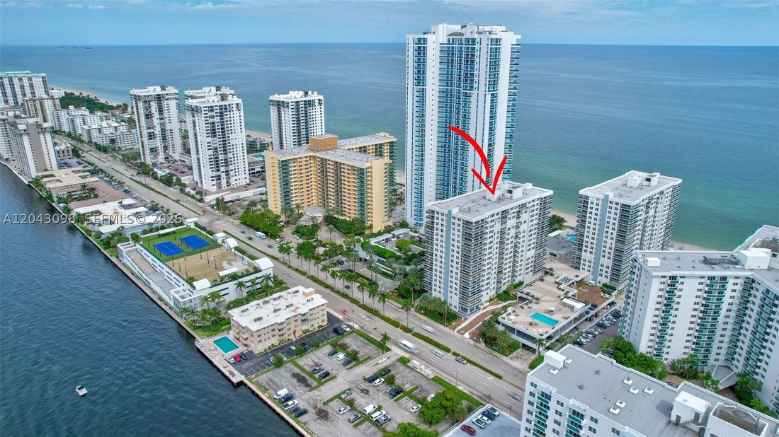 Condo in Hollywood, Florida, United States 3 - 18270361